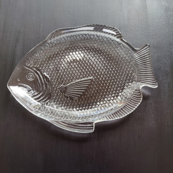 11 inch | oven proof | Fish shaped | made in USA | platter - Picture 12 of 12